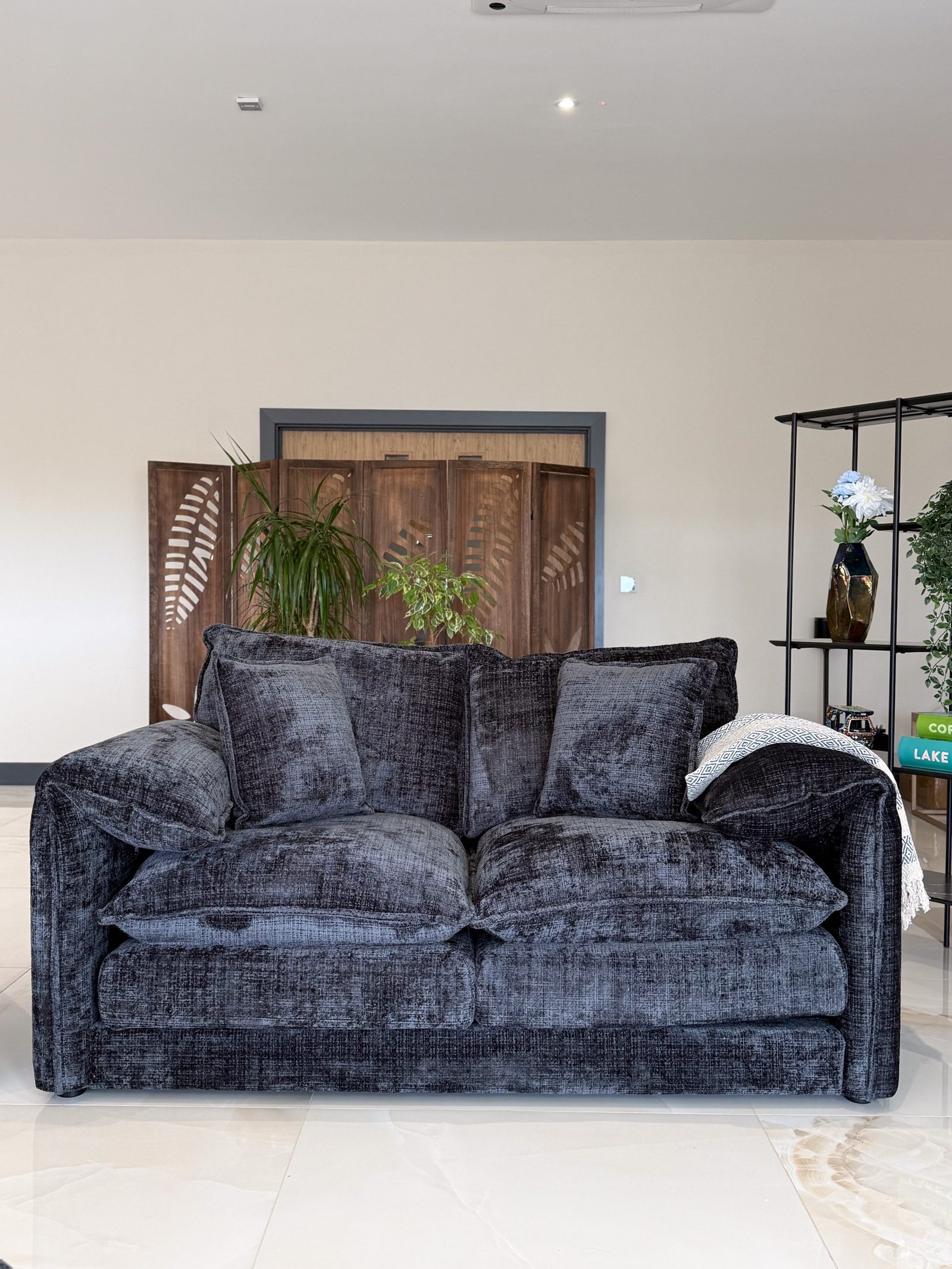 Solaya Sofa Black 2 Seater - Image 4
